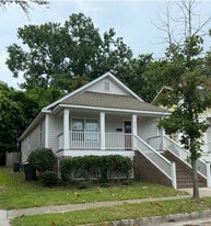 Building Photo - 2215 Greene St