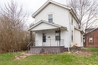 Building Photo - 2103 17th St NE