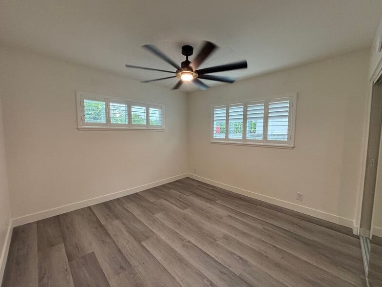 Building Photo - 8356 Vanalden