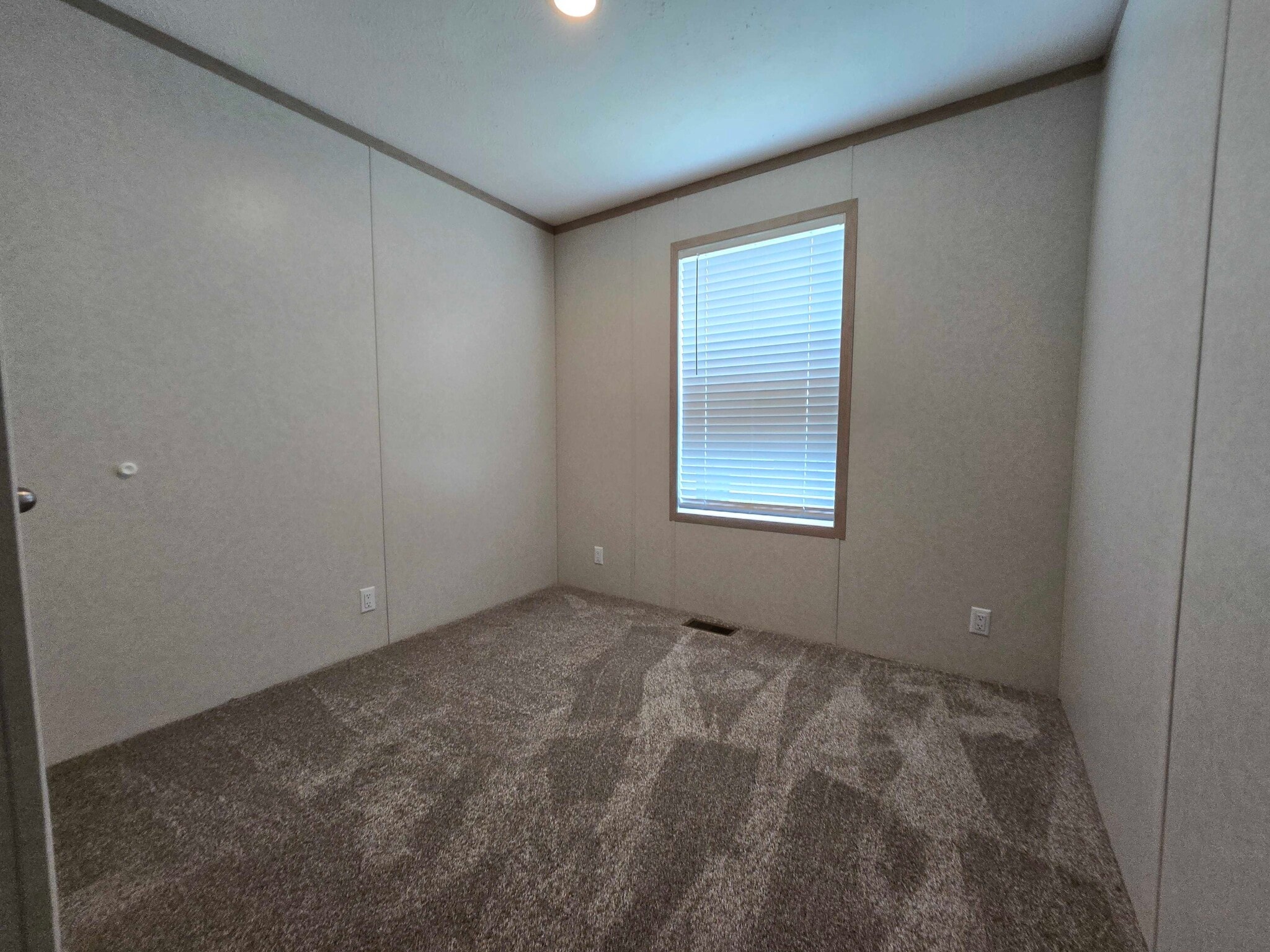 Building Photo - 52885 Van Buren Ct