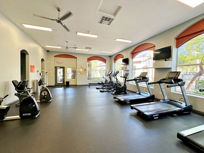 Building Photo - 3 BEDROOM CONDO IN  GUARD GATED COMMUNITY