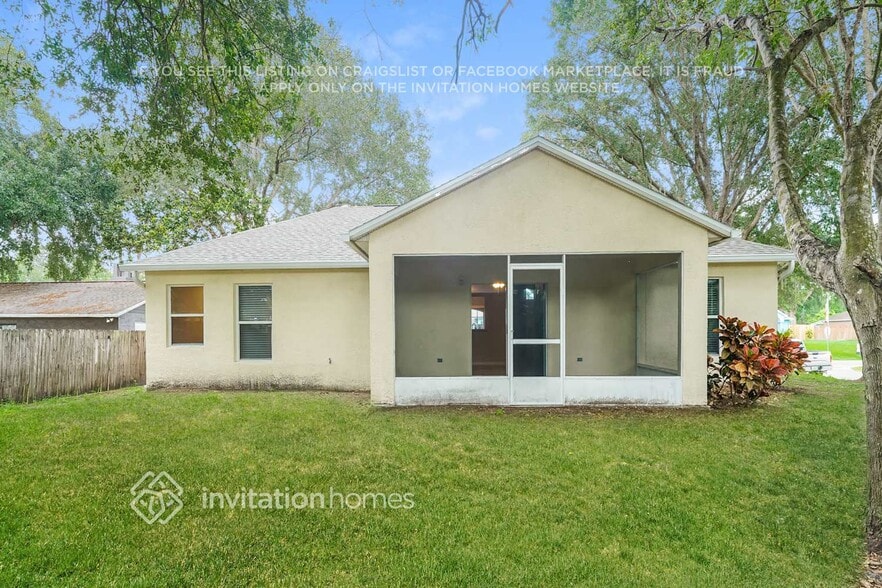 Building Photo - 7314 Carillon Ave