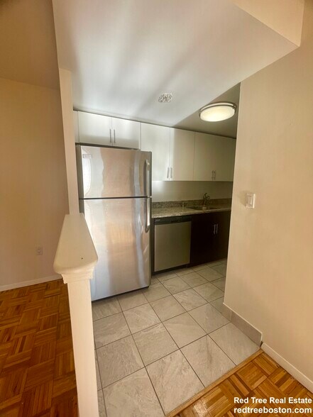 Building Photo - 175 Freeman St