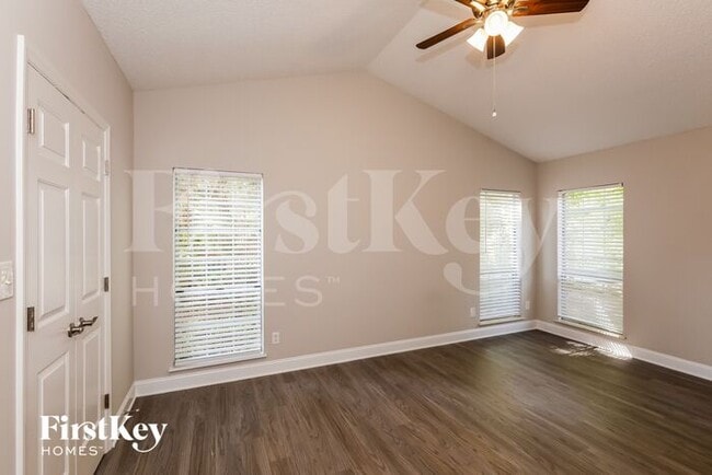 Building Photo - 13835 Poppleton Ct