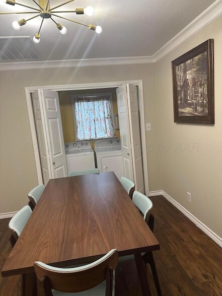 Building Photo - 1118 Bellaire St