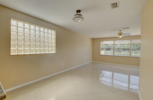 Building Photo - 11073 Harbour Springs Cir