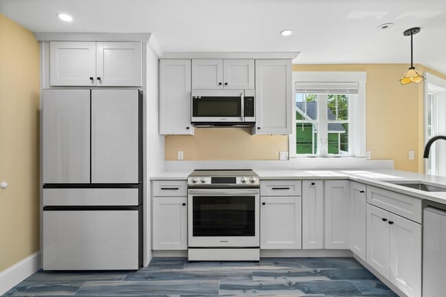 Building Photo - 8 Water St