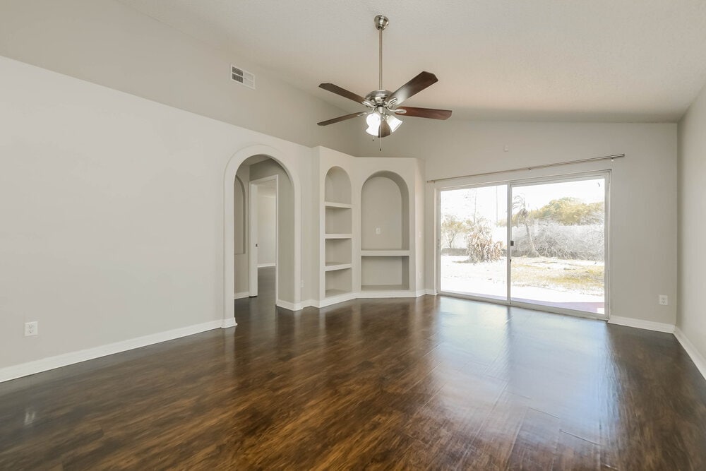 Building Photo - 16444 Coopers Hawk Ave