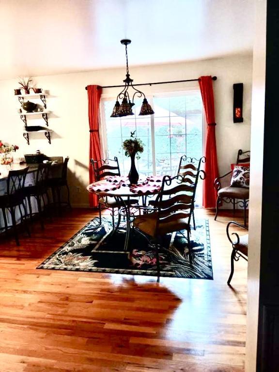 Building Photo - 144 Highview Dr