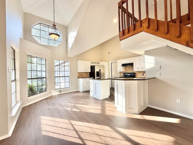 Building Photo - 30430 Arborg Dr