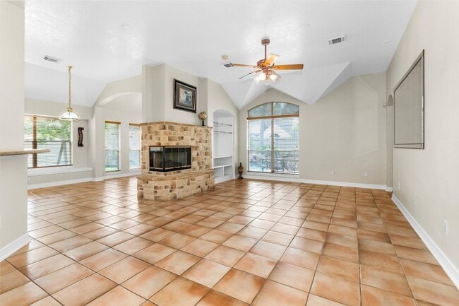 Building Photo - 5307 Summerland Ridge Ct