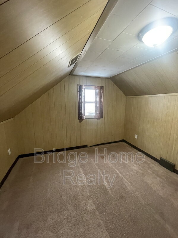 Building Photo - 149 Parkwood Rd