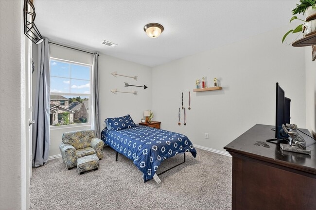 Building Photo - 210 Briarwood Ln