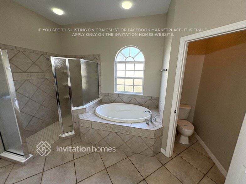 Building Photo - 13075 Peregrin Cir