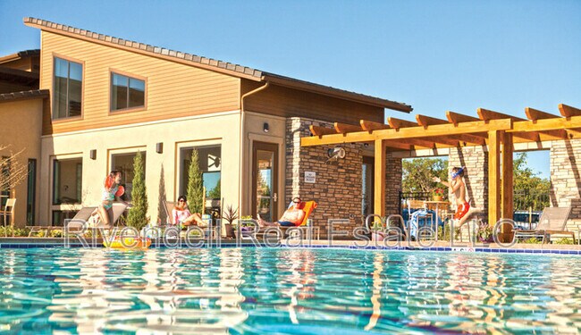 Building Photo - 3659 Desert Ridge Cir