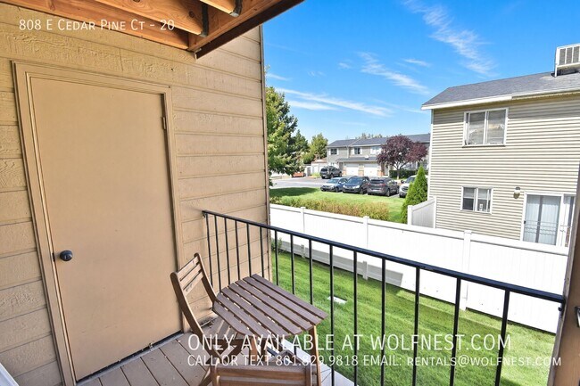 Building Photo - 808 Cedar Pine Ct