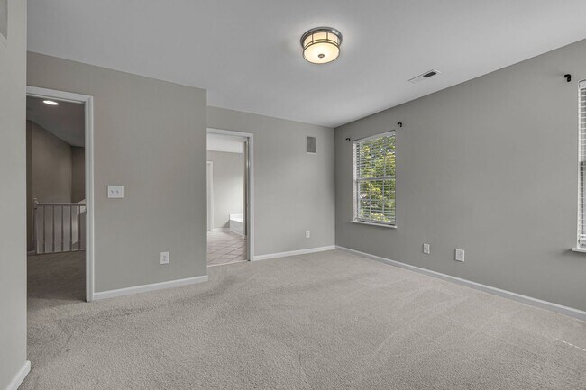 Building Photo - Spotless home in sought after Fieldstone Farms!