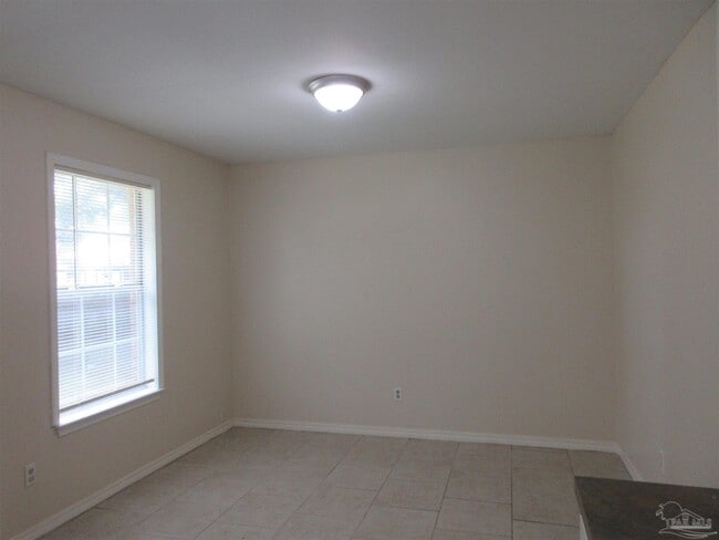 Building Photo - 4738 Live Oak Ln