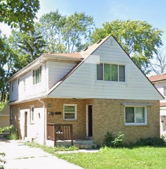 Building Photo - 4861 N 50th St