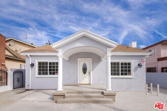 Building Photo - 1522 N Harvard Blvd