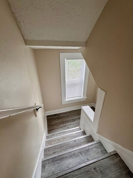 Building Photo - 782 Gibbard Ave