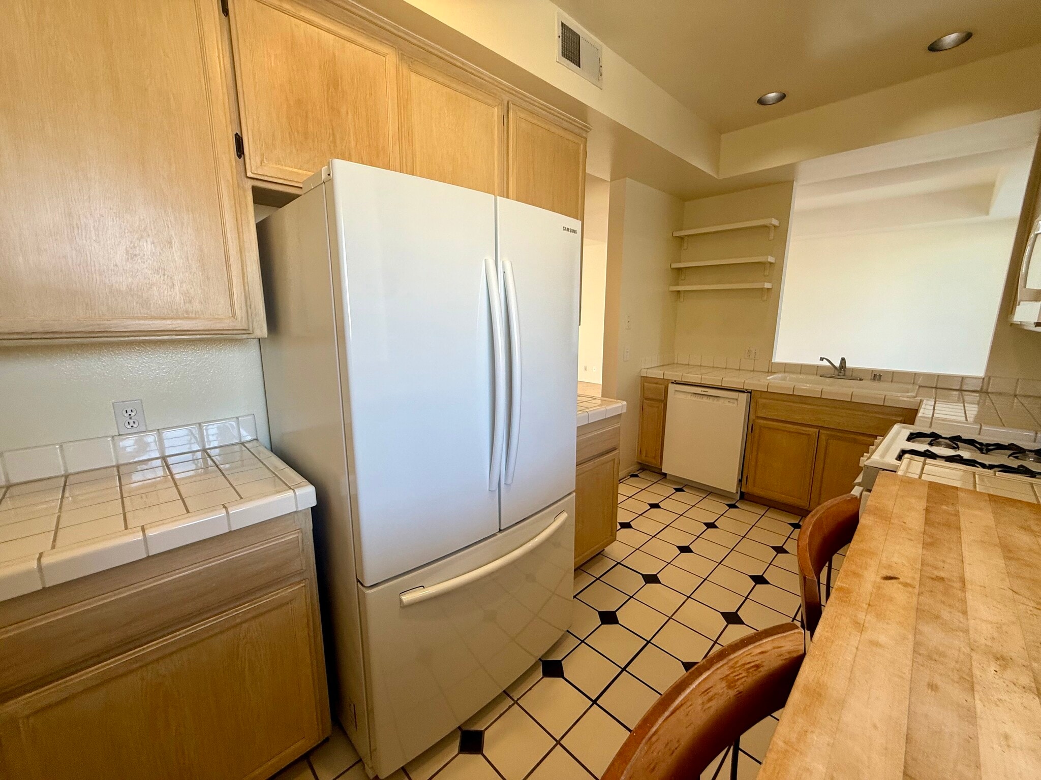 Building Photo - 1937 Euclid St