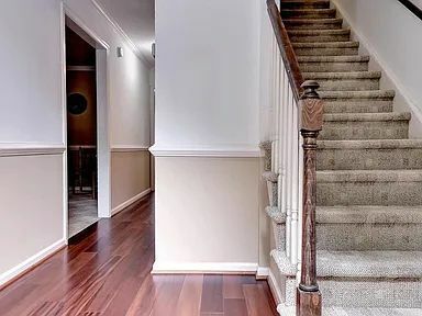 Building Photo - 128 Sloane Pl