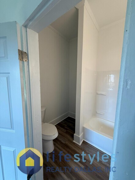 Primary Bathroom w/Storage Area - 1750 Maple Ave