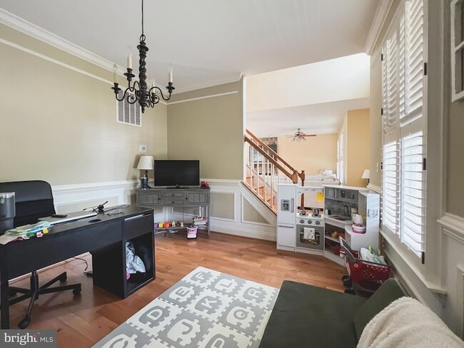 Building Photo - 41855 Meynard Ct