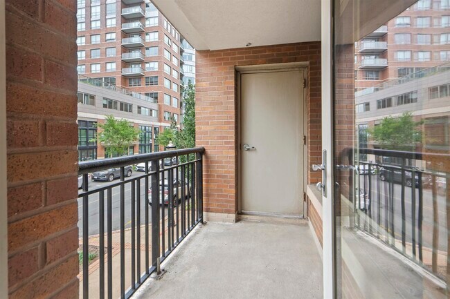 Building Photo - 20 Ave at Port Imperial