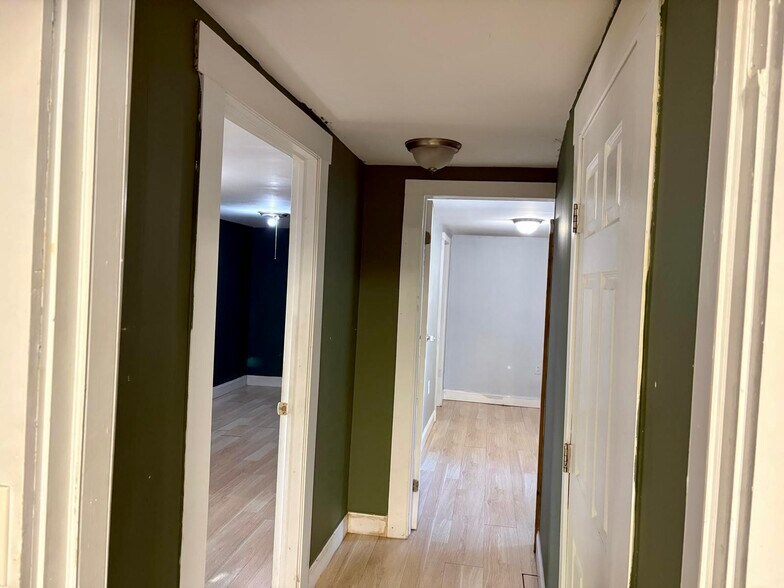 Building Photo - 234 Greenwich Ave