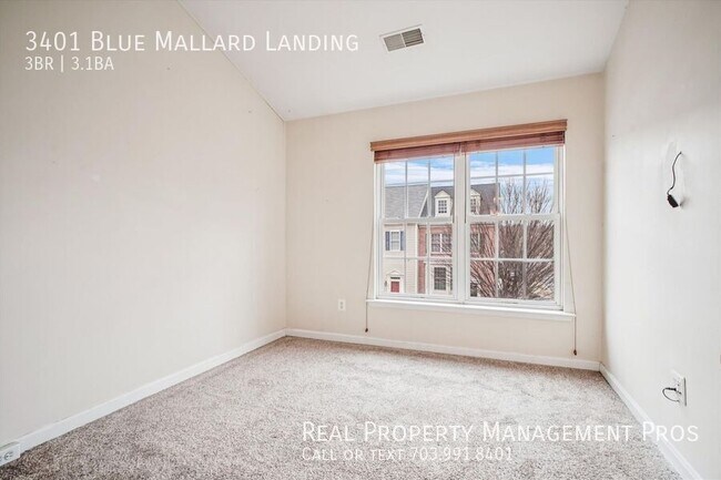 Building Photo - 3401 Blue Mallard Landing