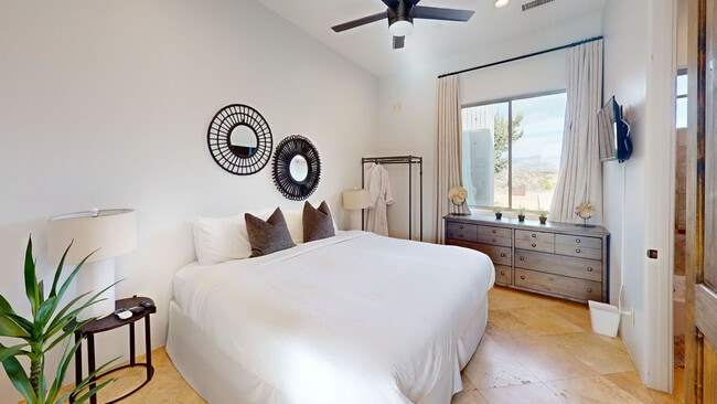 Building Photo - 4080 E Tomahawk Pass