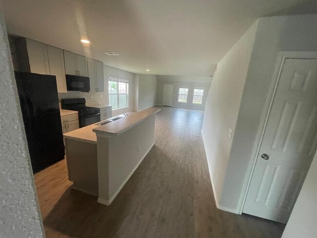 Building Photo - 14550 Breezy Orch Trail