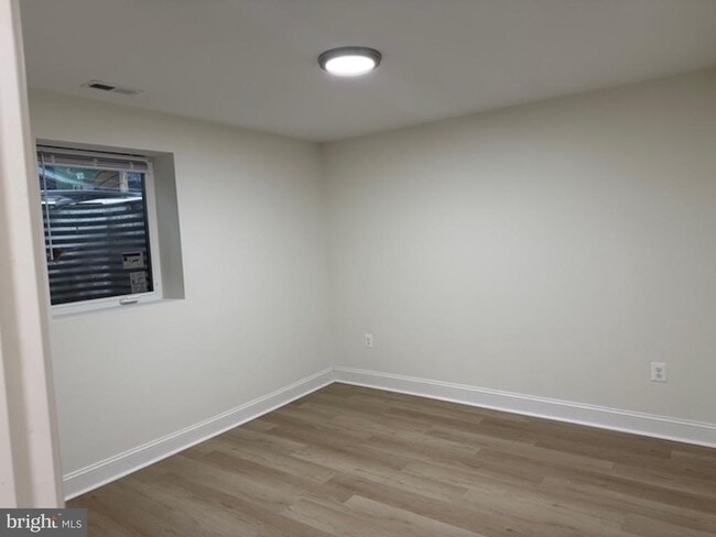 Building Photo - 6409 63rd Pl