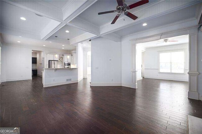 Building Photo - 1106 Devine Cir NE