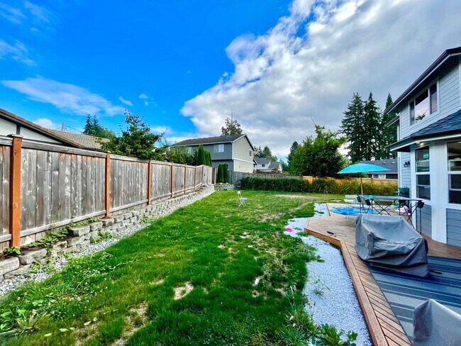 Building Photo - Stunning & Elegant Home Available for Rent!