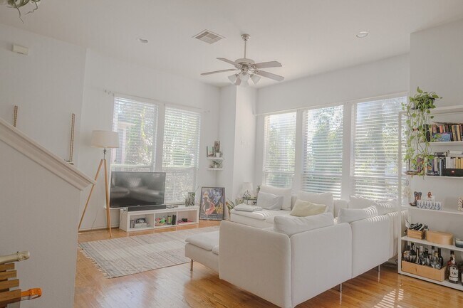 Building Photo - 2609 Link Rd