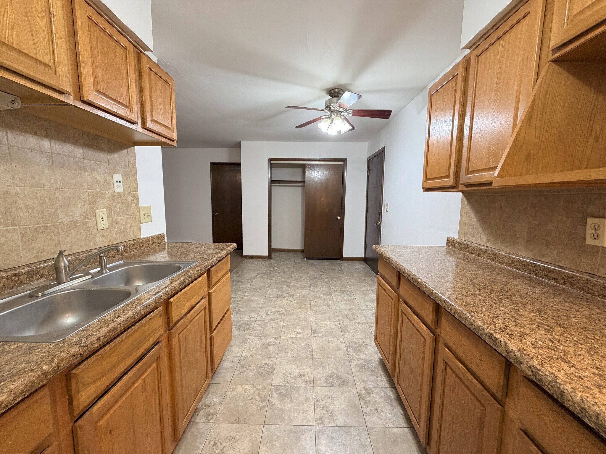 Dinning area and Closet - 10 St Paul St