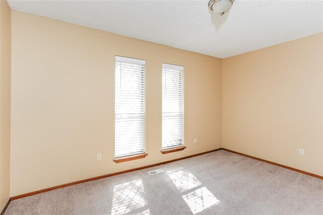 Building Photo - 11233 Cimarron Dr