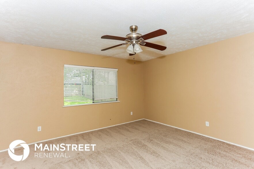 Building Photo - 6412 Sandhurst Ln E