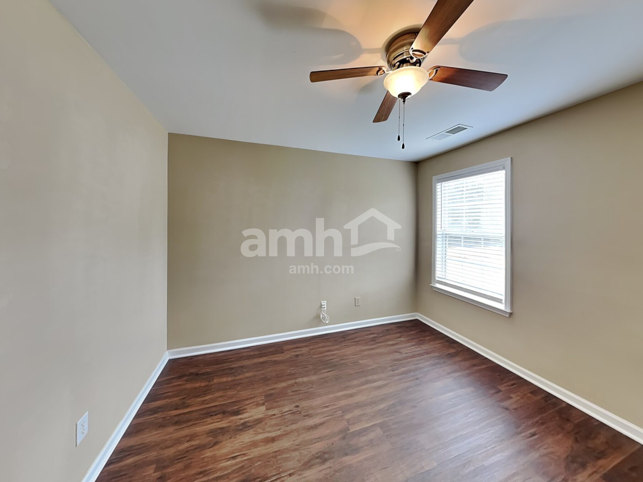 Building Photo - 3380 Lake Breeze Ct