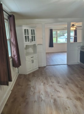 Building Photo - 914 Bayless St