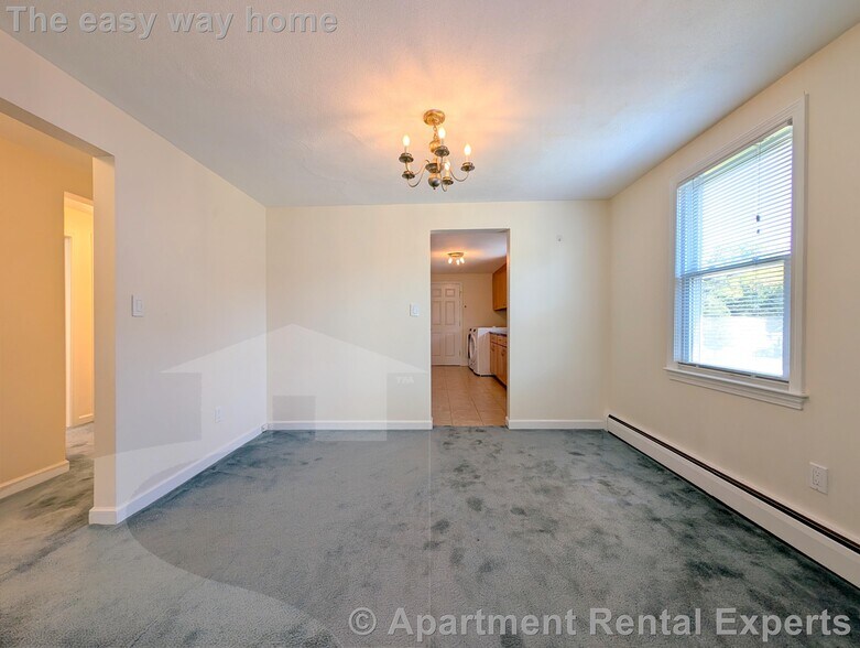 Building Photo - 7 Patrick St