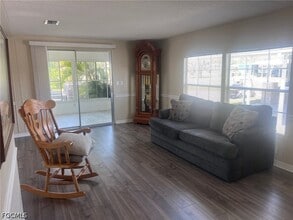 Building Photo - 947 Strongbox Ln