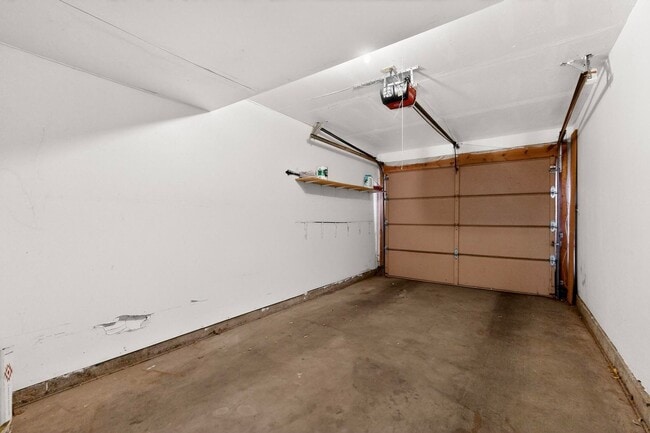 Building Photo - Prospectors Point NE Condo 2 Bedroom, 2 story, 1 1/2 Bath, 1 car garage