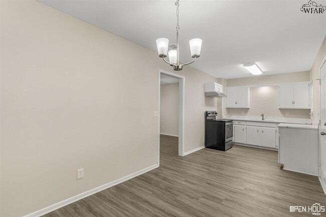 Building Photo - 4728 Eden Ln