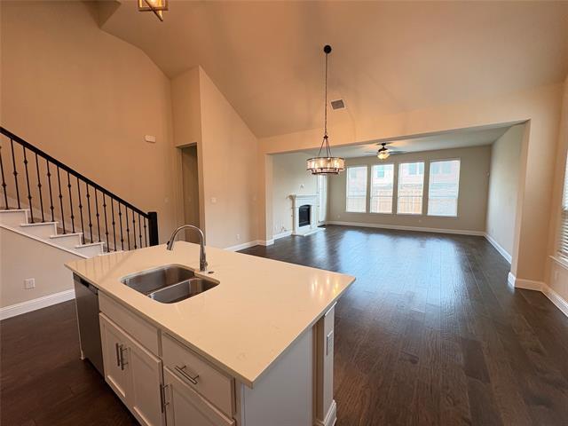 Building Photo - 3512 Thomas Earl Way