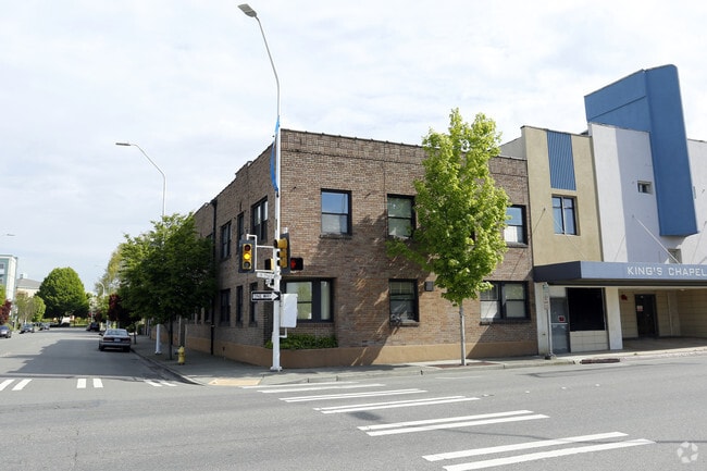 Building Photo - Roxy Apartments