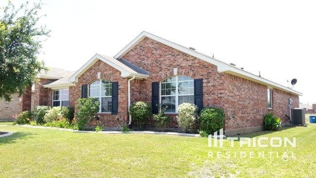 Primary Photo - 1625 Ambercrest Dr